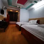 Khach San Nhu Y