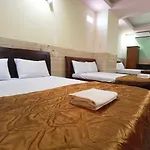 Khach San Nhu Y