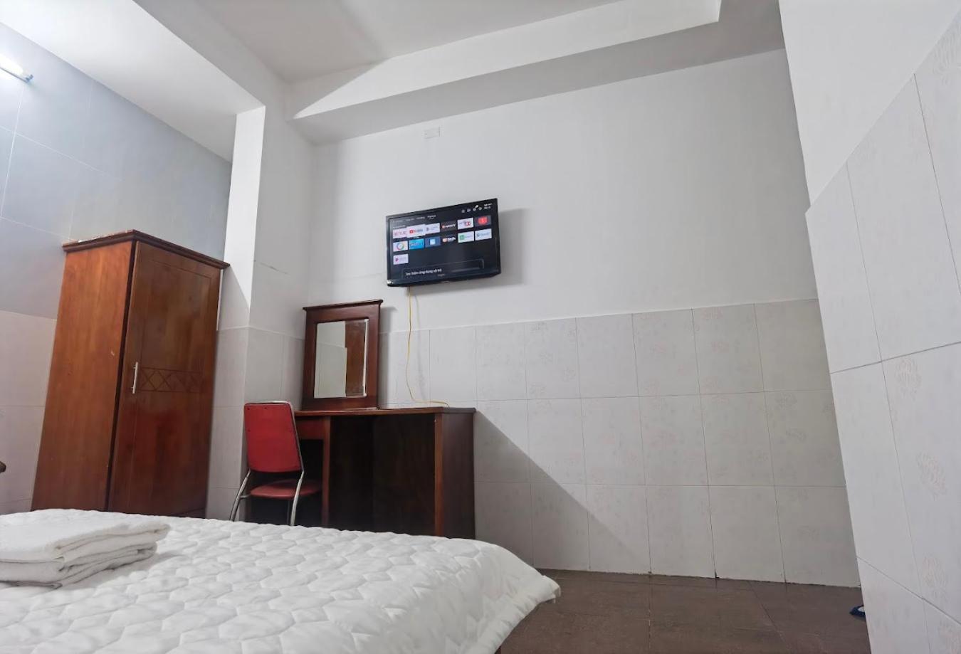 Hotel Khach San Nhu Y *